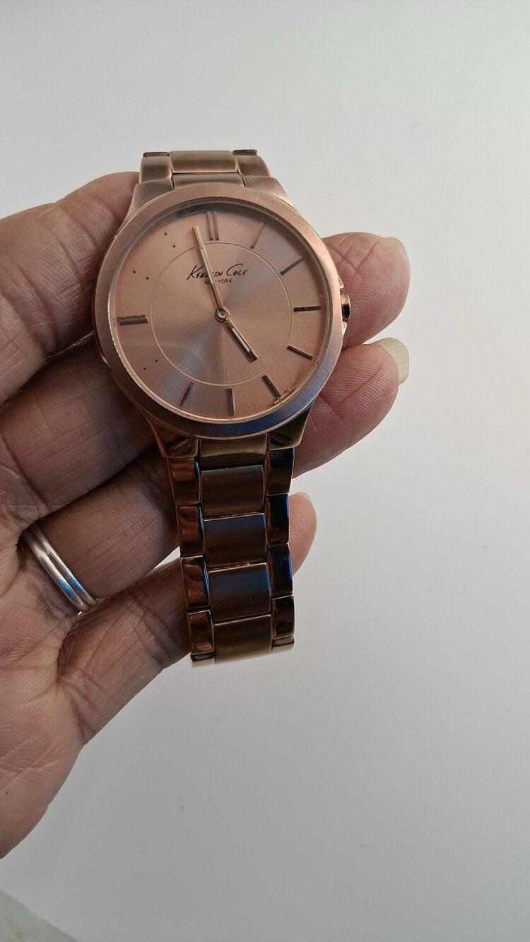 Kenneth Cole New York Womens Rose Gold Tone Stainless Steel Bracelet Watch